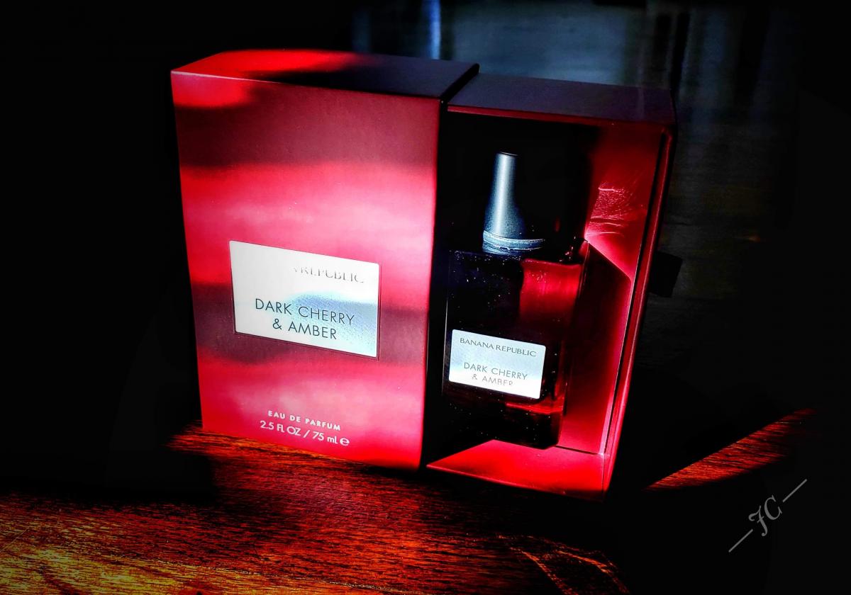 Banana Republic Dark Cherry & Amber for women and men